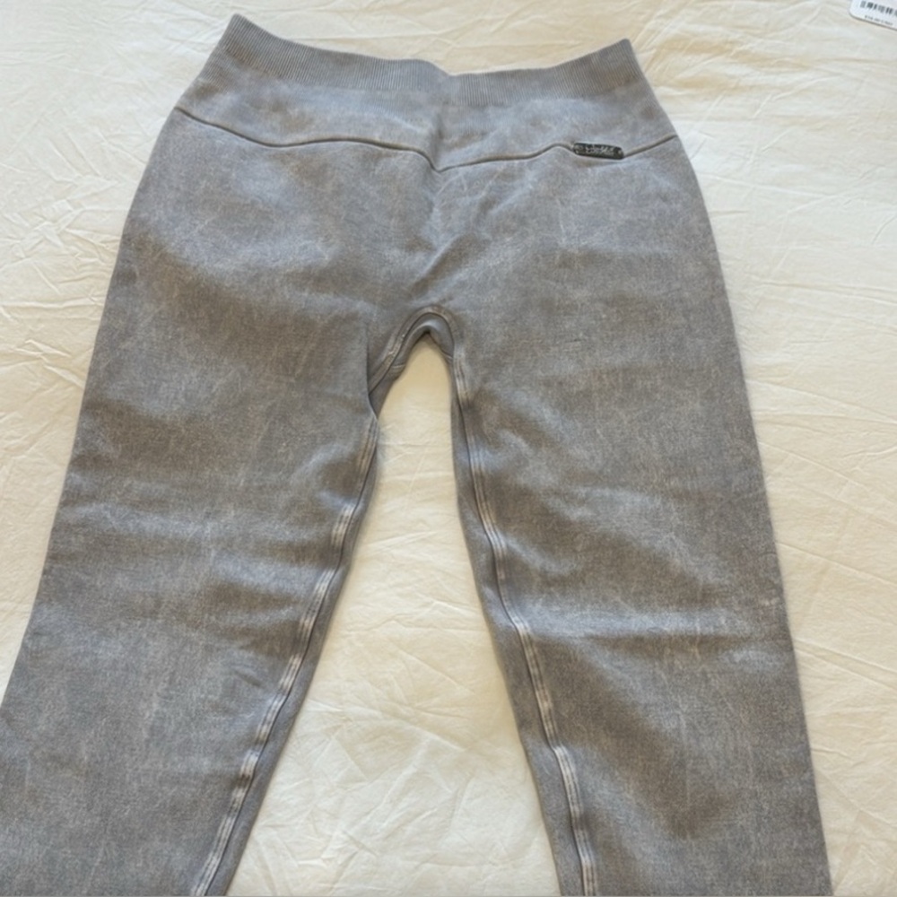 Bombshell Sportswear Gray Leggings
